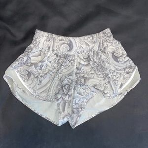 Lululemon Hotty Hot Shorts ll